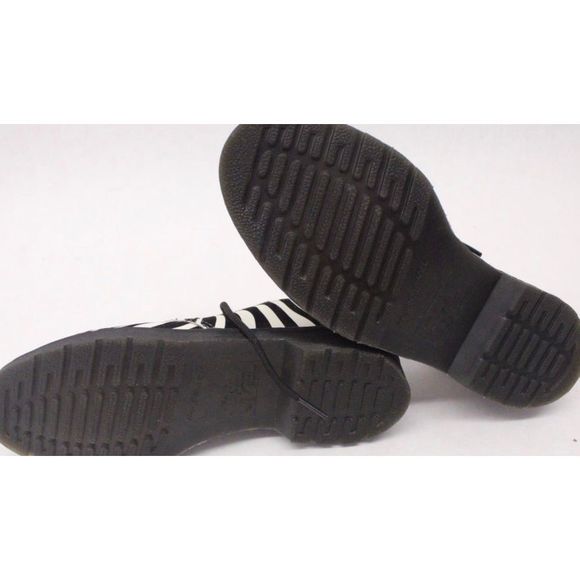 💋Dr. Marten's size 39 Zebra Supreme 2046 Shoes - Picture 3 of 4
